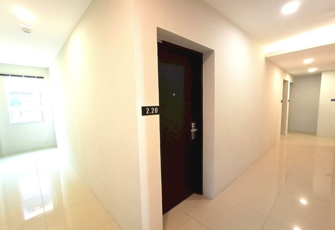 Imagen de los interiores del Hotel O Hi Inn. Foto 18