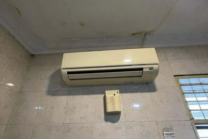 Imagen de la habitación del Hotel O Homestay Pakmuklis Syariah 2 Near Taman Mini Lhokseumawe. Foto 13