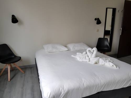 Imagen de la habitación del Hotel O Ieper. Foto 9