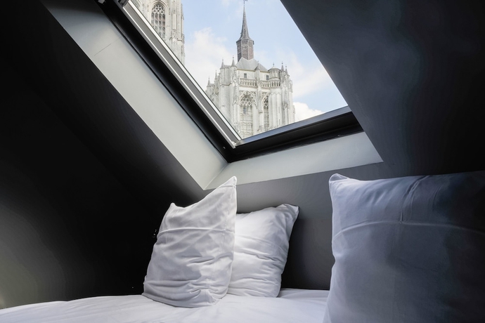 Imagen de la habitación del Hotel O Kathedral. Foto 4