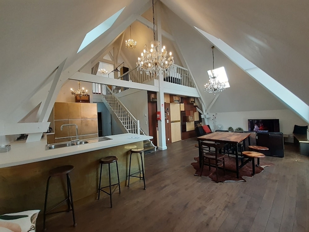 Imagen de la habitación del Hotel O Kathedral. Foto 6