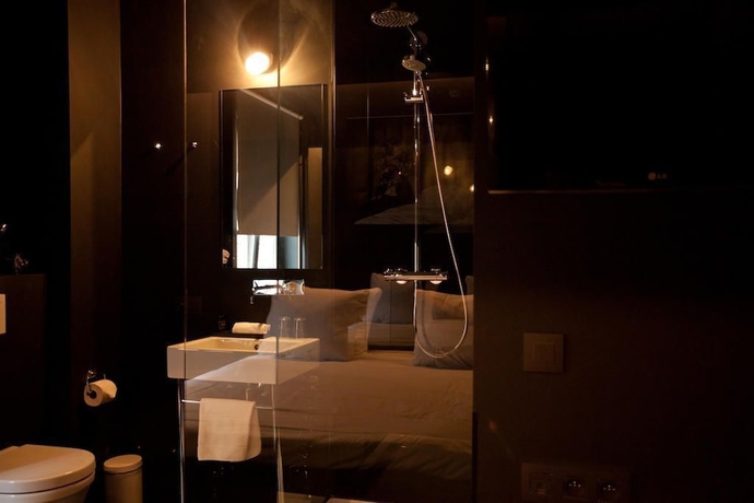 Imagen de la habitación del Hotel O Kathedral. Foto 10