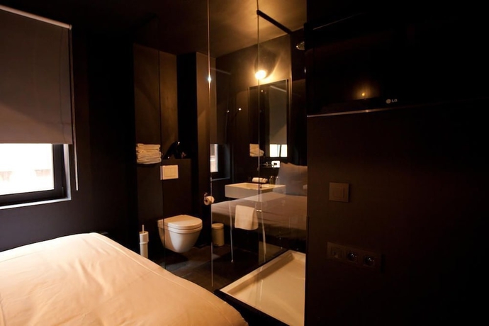 Imagen de la habitación del Hotel O Kathedral. Foto 11