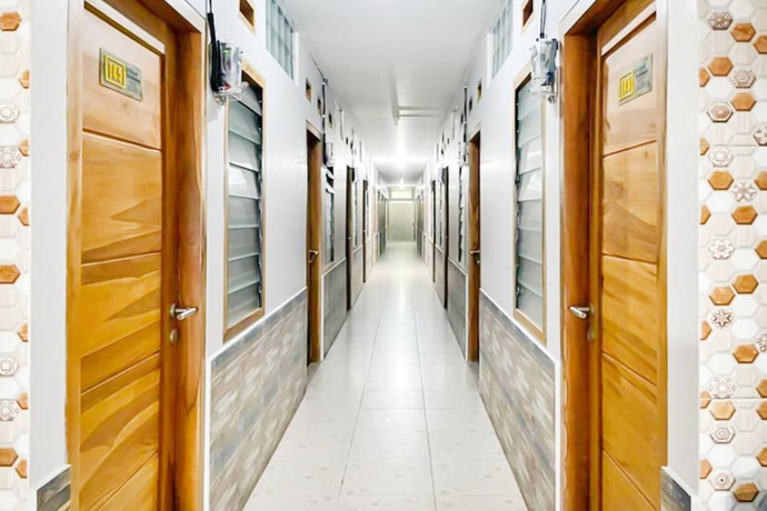 Imagen de los interiores del Hotel O Kbr Home. Foto 14