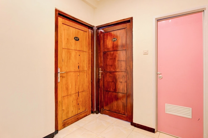 Imagen de los interiores del Hotel O Mataram Residence. Foto 9