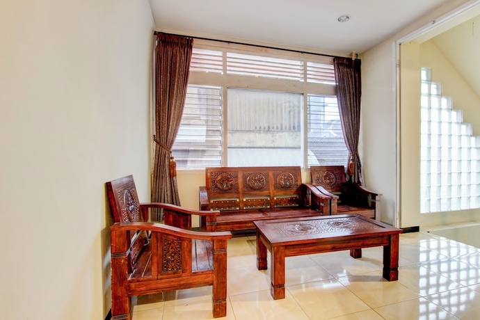 Imagen de los interiores del Hotel O Mataram Residence. Foto 12