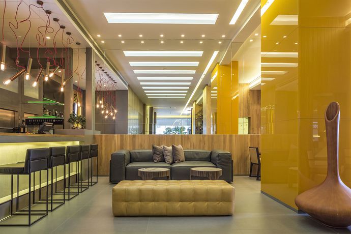 Imagen de los interiores del Hotel O Monot. Foto 12