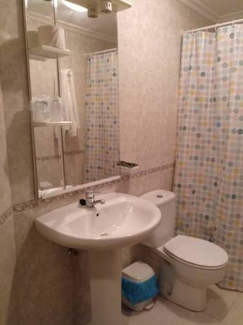 Imagen de la habitación del Hotel O Norte. Foto 5