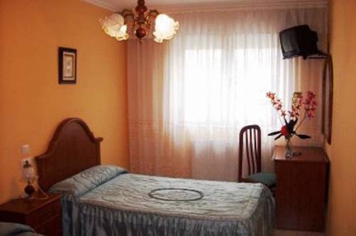 Imagen de la habitación del Hotel O Norte. Foto 10