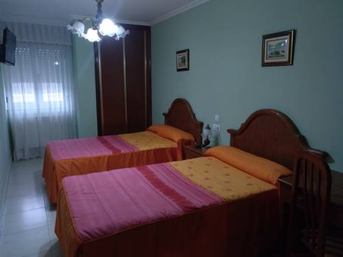 Imagen de la habitación del Hotel O Norte. Foto 16