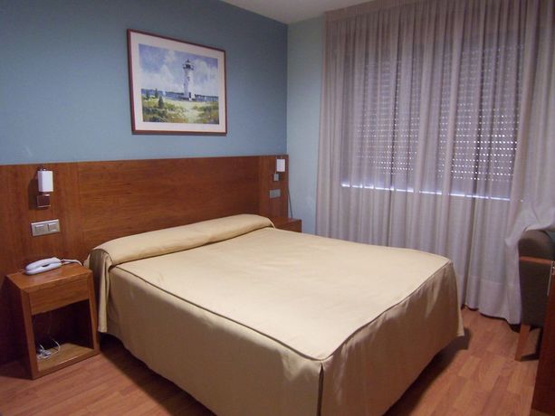 Imagen de la habitación del Hotel O Noso. Foto 15