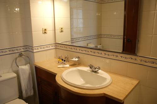 Imagen de la habitación del Hotel O Novo Principe. Foto 2