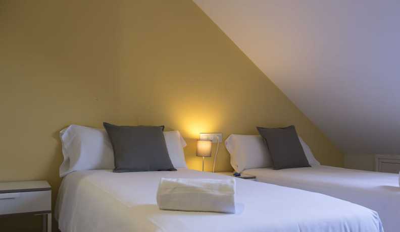 Imagen de la habitación del Hotel O Pazo. Foto 13