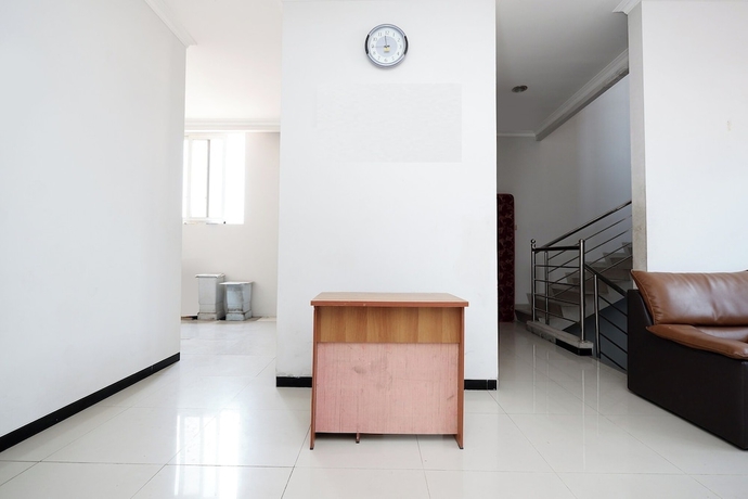 Imagen de los interiores del Hotel O Peaceful Residence. Foto 16