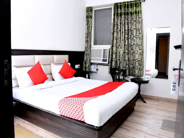 Imagen de la habitación del Hotel O Relax. Foto 10