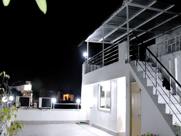 Imagen de los exteriores del Hotel O Relax. Foto 17