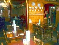 Imagen del bar/restaurante del Hotel O SHEAS. Foto 2