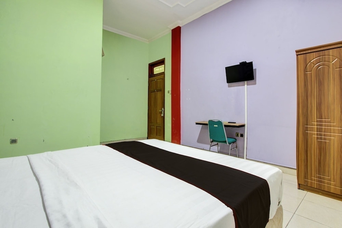 Imagen de la habitación del Hotel O Solo near RS JIH Solo formerly Azifa Inn. Foto 3