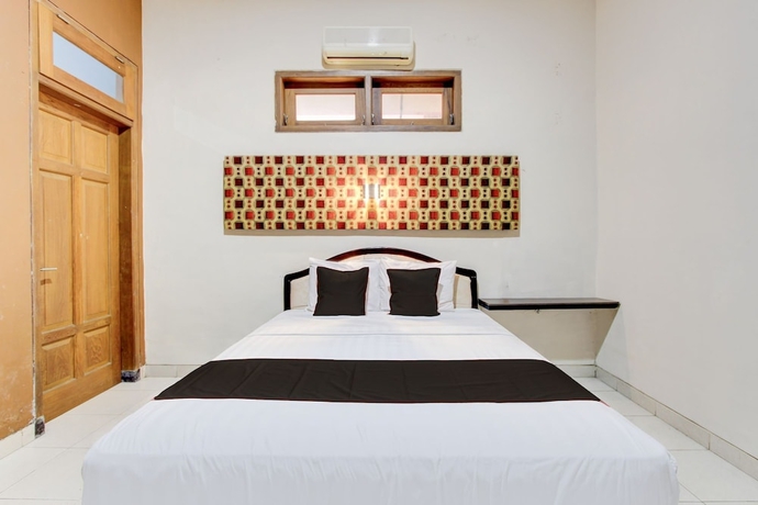 Imagen de la habitación del Hotel O Solo near RS JIH Solo formerly Azifa Inn. Foto 13