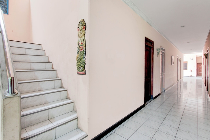 Imagen de los interiores del Hotel O Solo near Stasiun Solo Balapan formerly Trihadhi. Foto 10