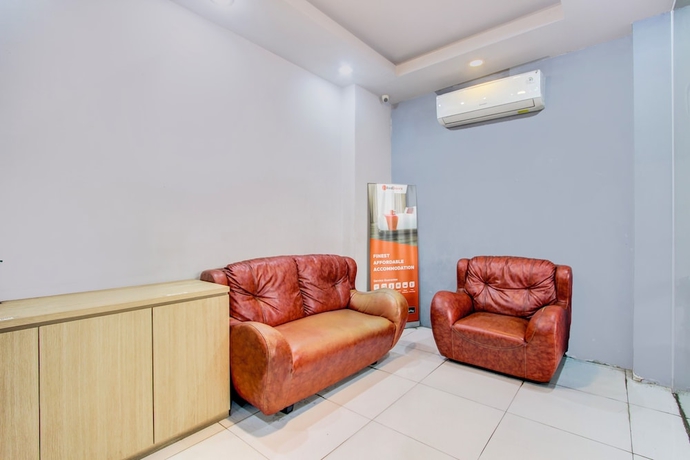 Imagen de los interiores del Hotel O Tegal near near Pacific Mall Tegal formerly Hugo Suites Family. Foto 8