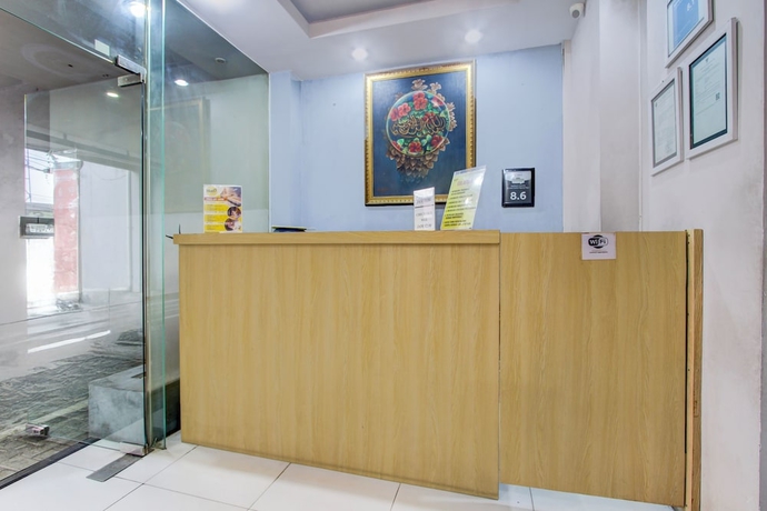 Imagen de los interiores del Hotel O Tegal near near Pacific Mall Tegal formerly Hugo Suites Family. Foto 14