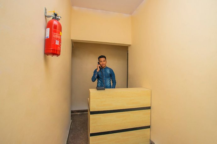 Imagen de los interiores del Hotel O Varcity Emerald Near Ragigudda Sri Prasanna Anjaneyaswamy Temple. Foto 18