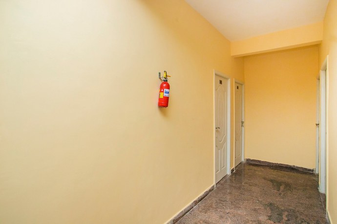 Imagen de los interiores del Hotel O Varcity Emerald Near Ragigudda Sri Prasanna Anjaneyaswamy Temple. Foto 19