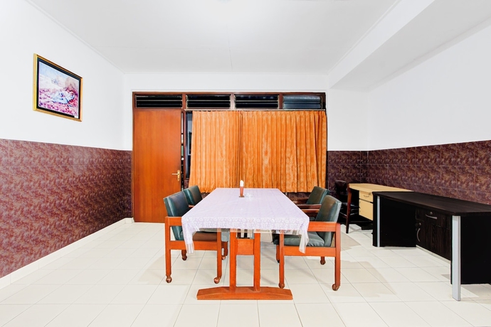 Imagen de los interiores del Hotel O Wisma Hasanah. Foto 14