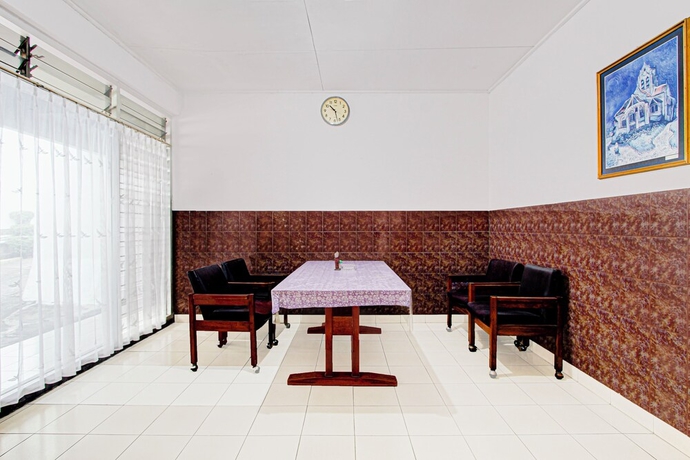 Imagen de los interiores del Hotel O Wisma Hasanah. Foto 16