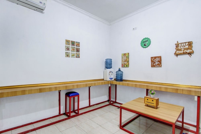 Imagen de los interiores del Hotel O Yogyakarta near Gembiraloka Zoo formerly Paddington Bear Homestay. Foto 9
