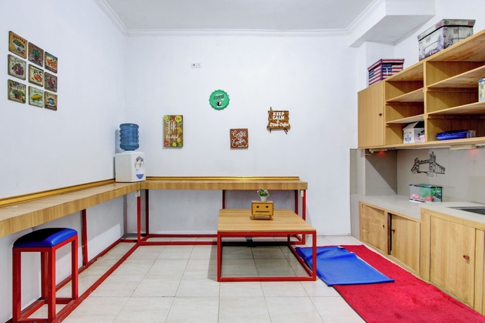 Imagen de los interiores del Hotel O Yogyakarta near Gembiraloka Zoo formerly Paddington Bear Homestay. Foto 12
