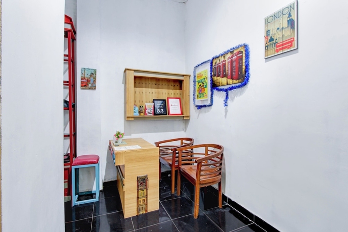 Imagen de los interiores del Hotel O Yogyakarta near Gembiraloka Zoo formerly Paddington Bear Homestay. Foto 15