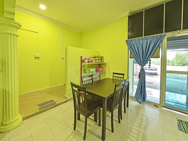 Imagen de la habitación del Hotel O Zn Mix Homestay & Roomstay. Foto 14