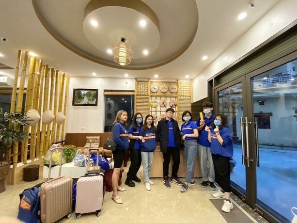 Imagen de los interiores del Hotel O Zoli Home. Foto 38