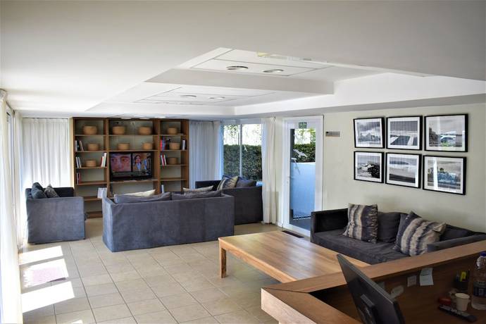 Imagen de los interiores del Hotel O2 Gesell. Foto 18