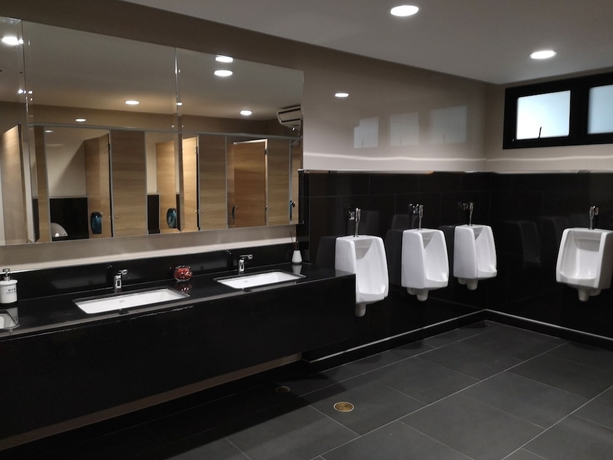 Imagen de la habitación del Hotel O2 Luxury. Foto 17