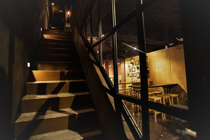 Imagen de los interiores del Hotel O2 M12. Foto 17