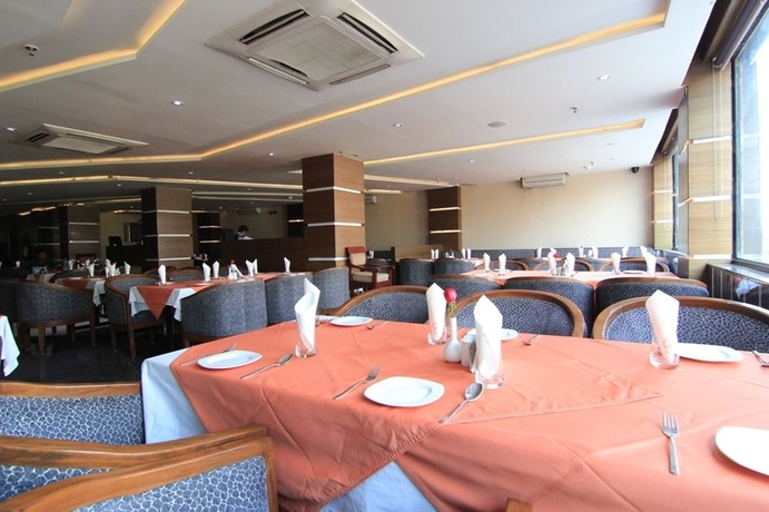 Imagen del bar/restaurante del Hotel O2 Oxygen. Foto 4