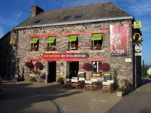 Imagen de la habitación del Hotel O2b Aux Berges De Broc&eacute;liande. Foto 8