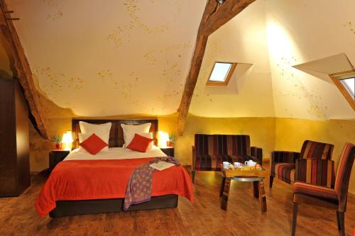 Imagen general del Hotel O2b Aux Berges De Broc&eacute;liande. Foto 6