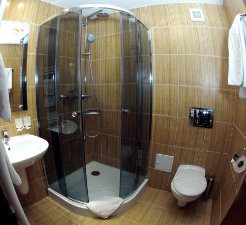Imagen de la habitación del Hotel O3Zone. Foto 6