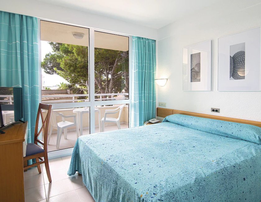 Imagen de la habitación del Hotel O7 Club Cala Ratjada. Foto 5