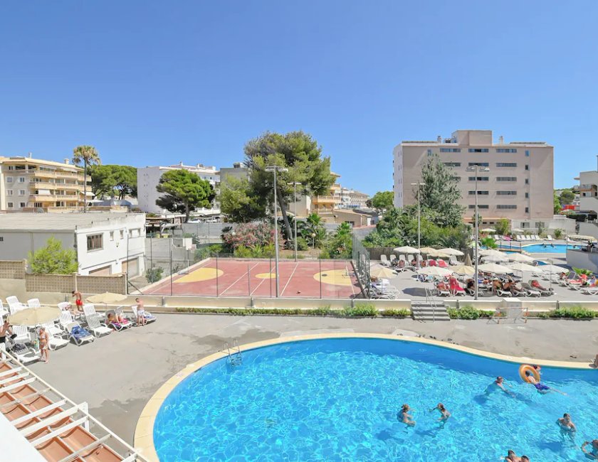 Imagen de la piscina del Hotel O7 Club Cala Ratjada. Foto 20