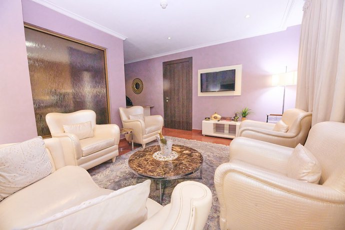 Imagen de la habitación del Hotel OAK HAVENS HOTEL. Foto 16