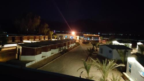 Imagen de la habitación del Hotel OASIS Resort. Foto 17