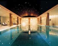 Imagen de la piscina del Hotel OBSERVATORY. Foto 6