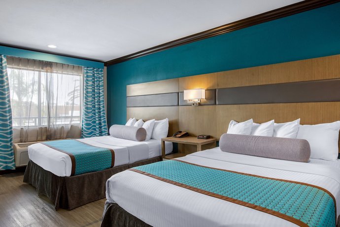 Imagen de la habitación del Hotel OC Costa Mesa. Foto 4