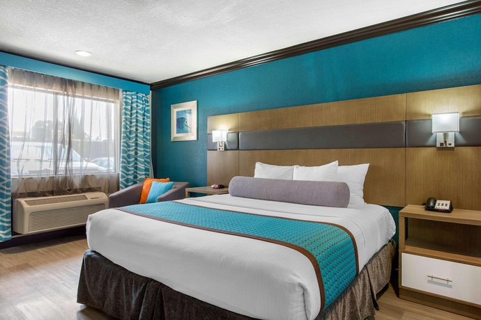 Imagen de la habitación del Hotel OC Costa Mesa. Foto 14