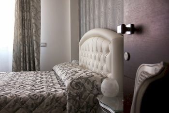 Imagen general del Hotel O.C. Villa Adriana. Foto 7